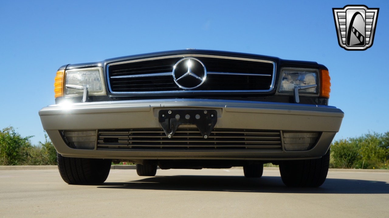 1986 Mercedes-Benz 560 SEC 44