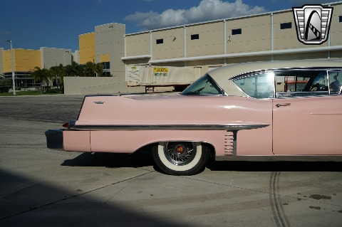 1957 Cadillac Coupe DeVille image 33