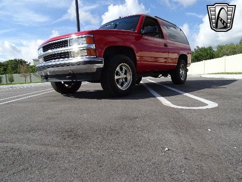 1997 Chevrolet Tahoe image 3