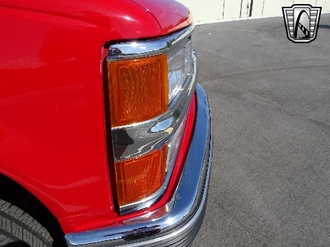 1997 Chevrolet Tahoe image 132