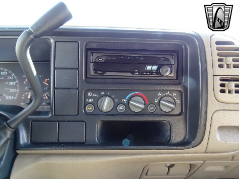 1997 Chevrolet Tahoe image 56