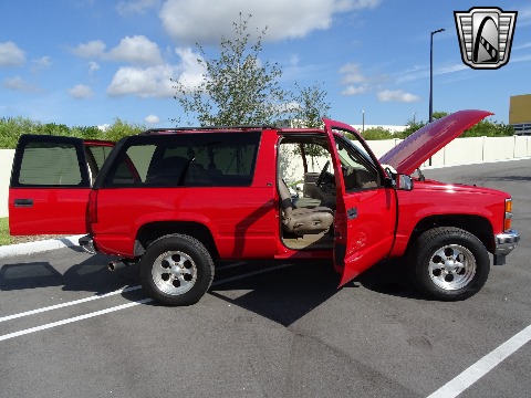 1997 Chevrolet Tahoe image 33