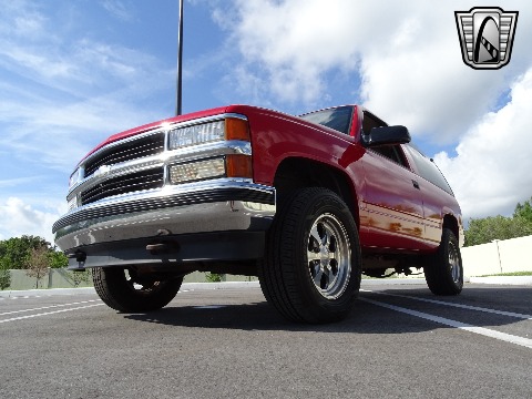 1997 Chevrolet Tahoe image 9