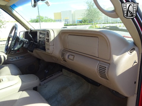 1997 Chevrolet Tahoe image 62