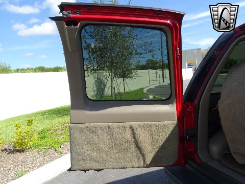 1997 Chevrolet Tahoe image 89