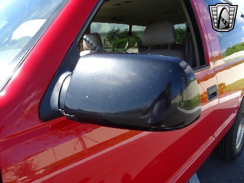 1997 Chevrolet Tahoe image 116