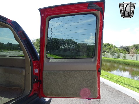 1997 Chevrolet Tahoe image 92