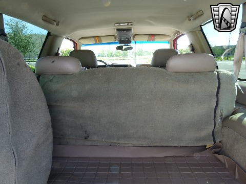 1997 Chevrolet Tahoe image 95