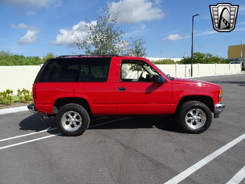 1997 Chevrolet Tahoe image 18