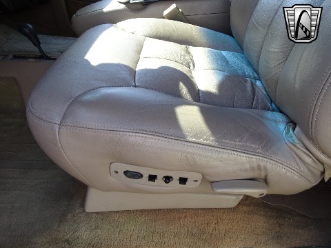 1997 Chevrolet Tahoe image 70