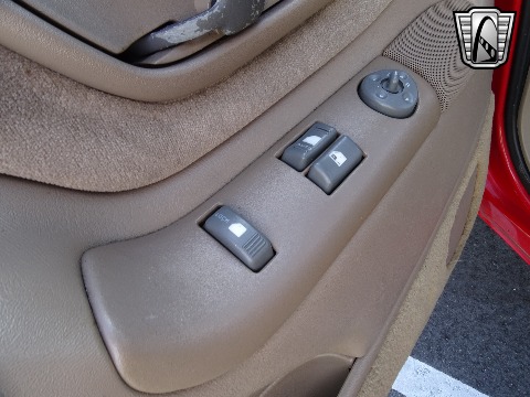 1997 Chevrolet Tahoe image 47