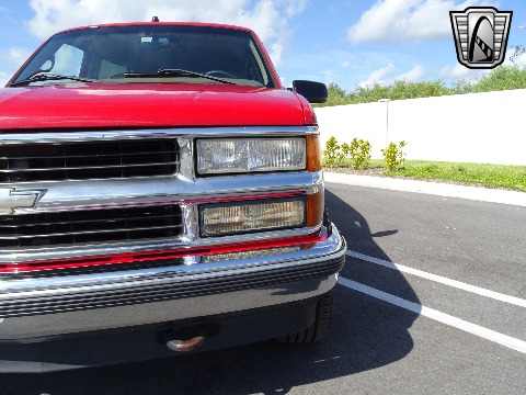 1997 Chevrolet Tahoe image 100