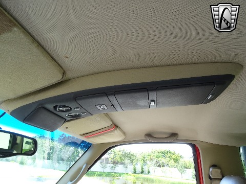 1997 Chevrolet Tahoe image 75