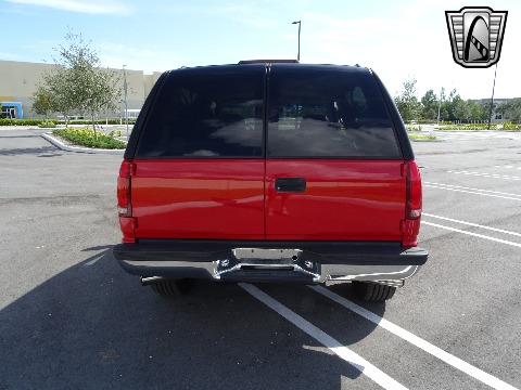 1997 Chevrolet Tahoe image 24