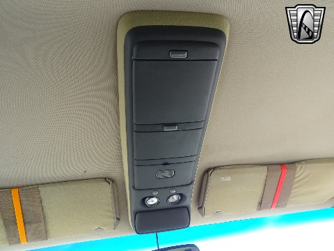 1997 Chevrolet Tahoe image 76