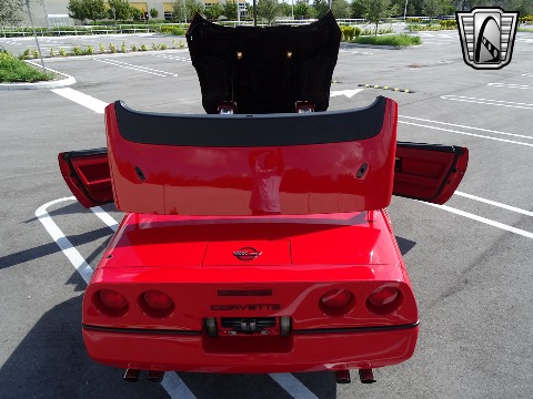 1989 Chevrolet Corvette image 35