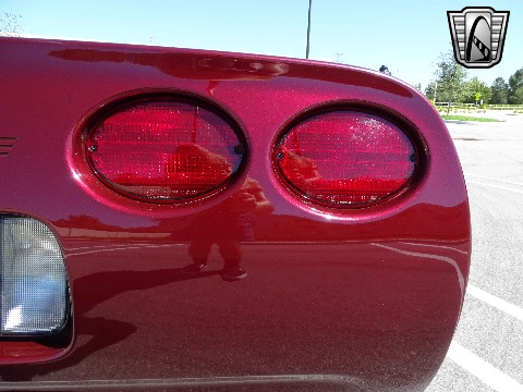 2003 Chevrolet Corvette image 108