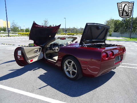 2003 Chevrolet Corvette image 32