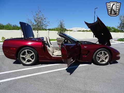 2003 Chevrolet Corvette image 35