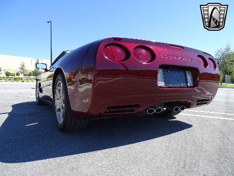 2003 Chevrolet Corvette image 14