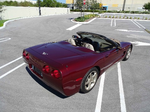 2003 Chevrolet Corvette image 22