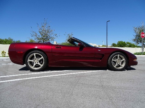 2003 Chevrolet Corvette image 23