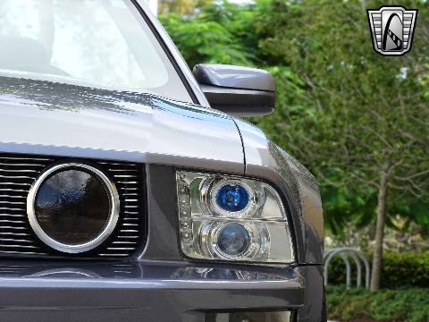 2006 Ford Mustang image 107