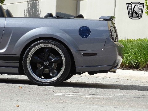 2006 Ford Mustang image 31