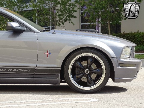 2006 Ford Mustang image 36