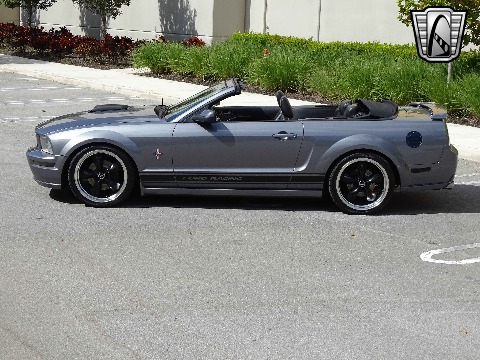 2006 Ford Mustang image 11