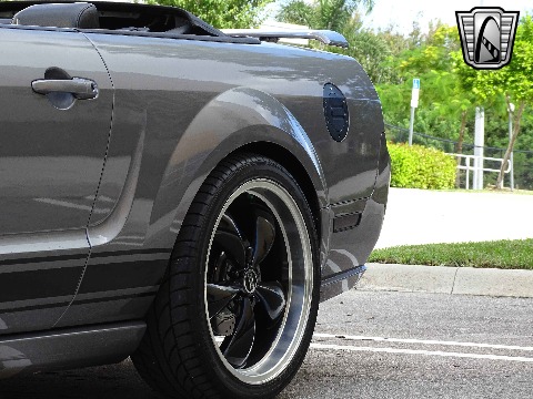 2006 Ford Mustang image 115