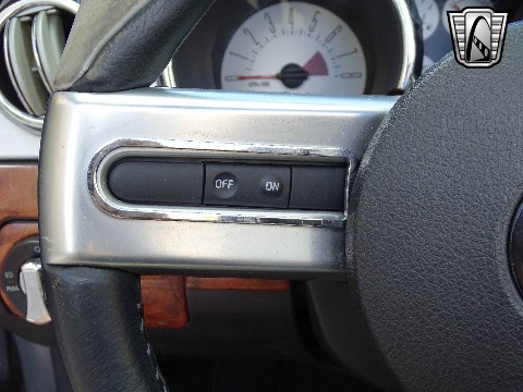 2006 Ford Mustang image 64