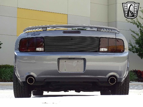 2006 Ford Mustang image 15