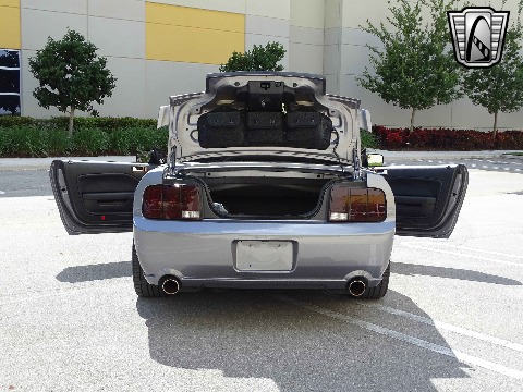 2006 Ford Mustang image 41