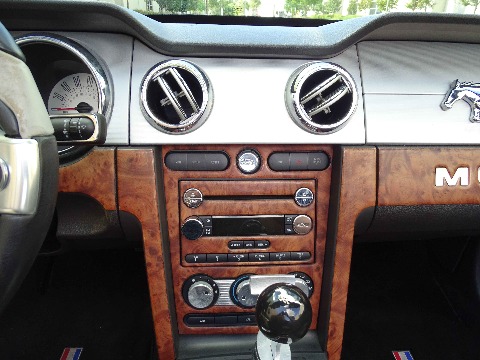 2006 Ford Mustang image 71