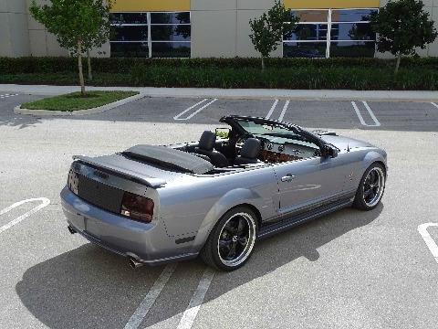 2006 Ford Mustang image 20