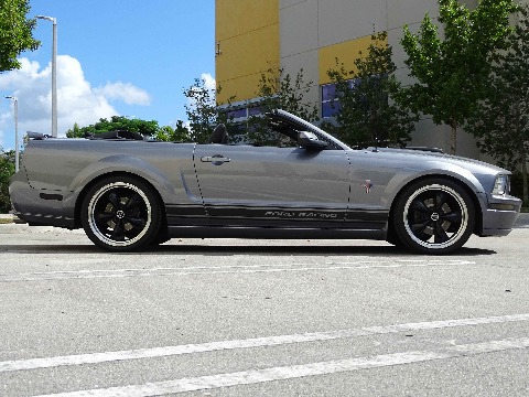 2006 Ford Mustang image 21
