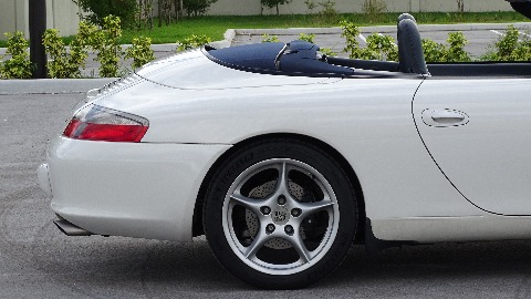 2003 Porsche 911 image 34
