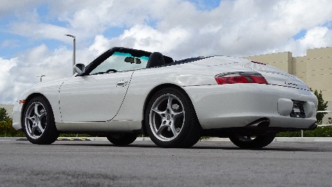 2003 Porsche 911 image 12