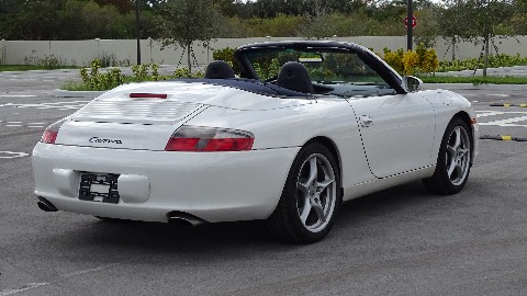 2003 Porsche 911 image 19