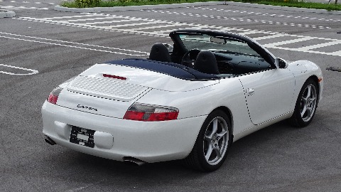 2003 Porsche 911 image 20