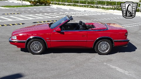 1990 Chrysler Maserati image 11