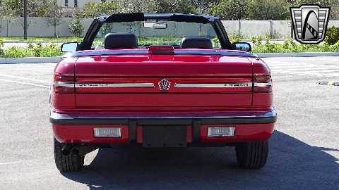 1990 Chrysler Maserati image 16