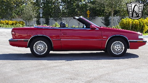 1990 Chrysler Maserati image 22