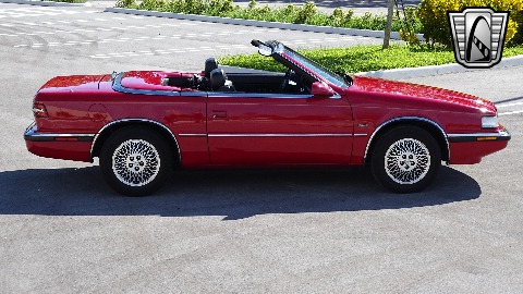1990 Chrysler Maserati image 23