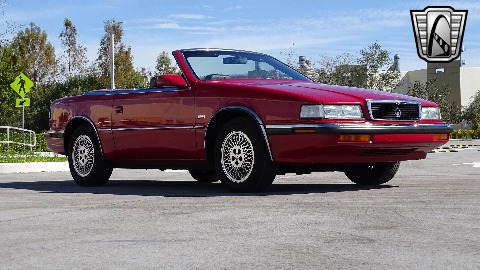1990 Chrysler Maserati image 24