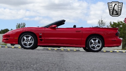 2002 Pontiac Trans Am image 8