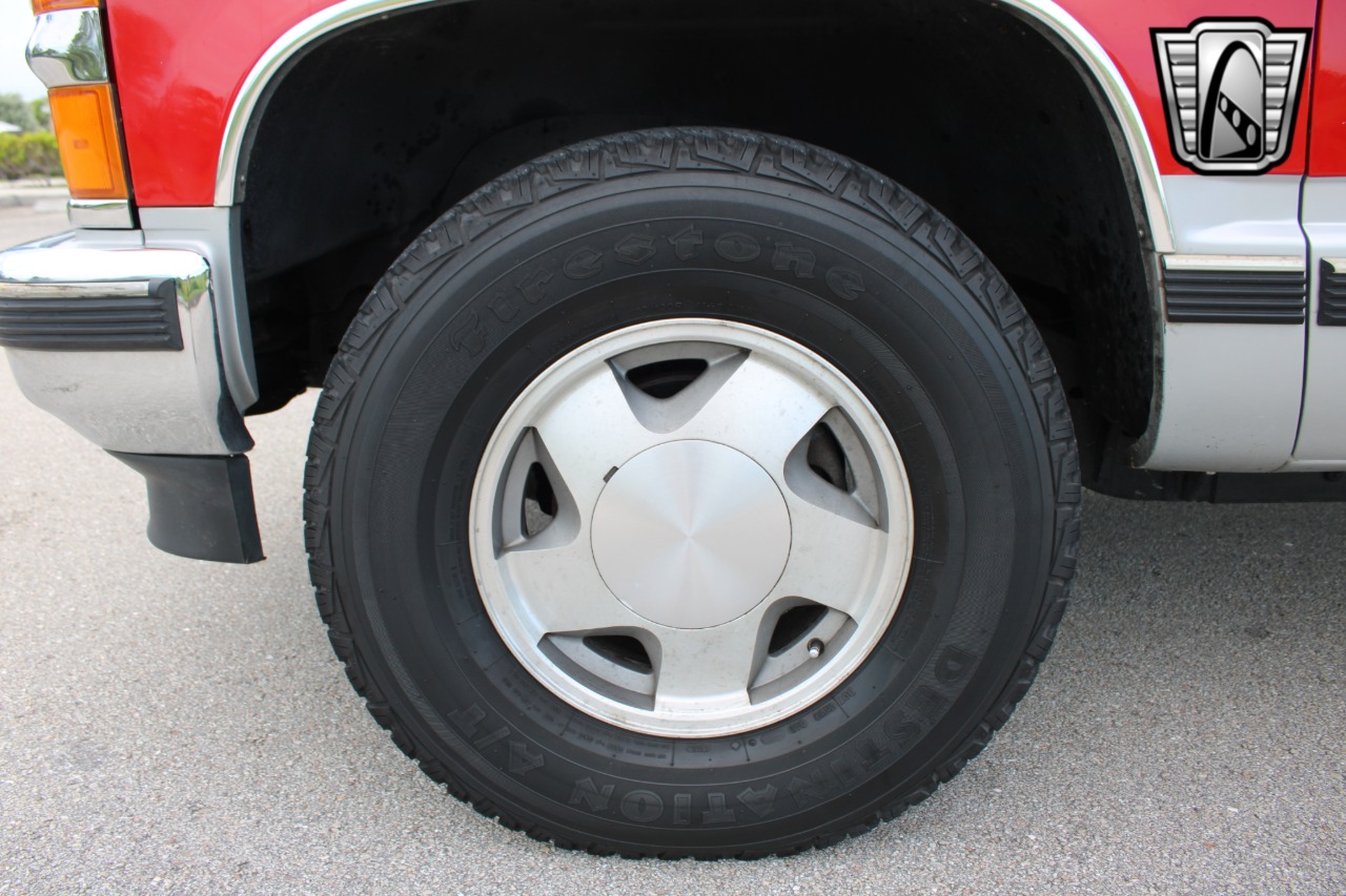 1995 Chevrolet Tahoe 54