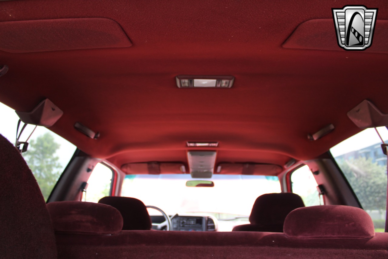 1995 Chevrolet Tahoe 18