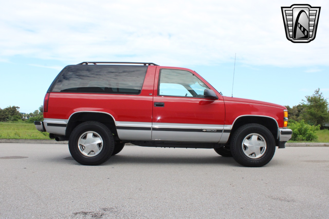 1995 Chevrolet Tahoe 46